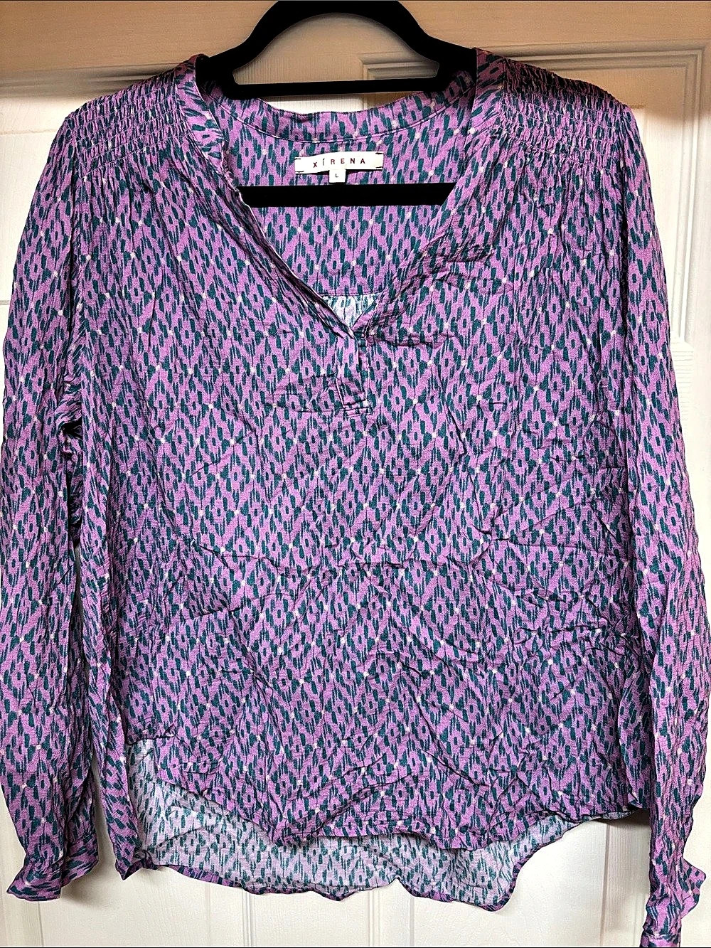 Xirena Animal Print Blouse in purple & Blue Large Like New